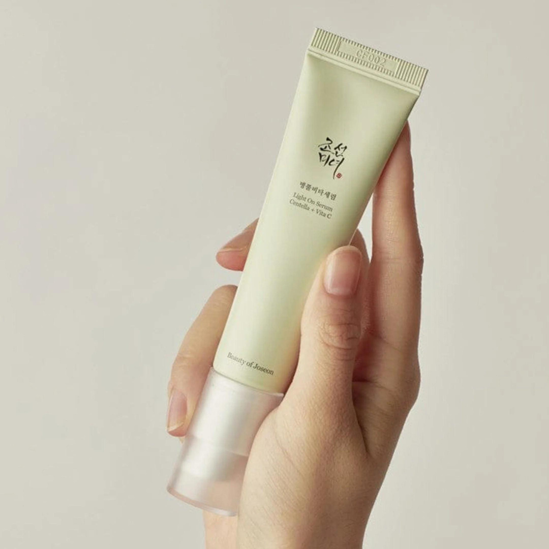 Light On Serum: Centella + Vita C