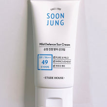 Load image into Gallery viewer, Soon Jung Mild Defence Sun Cream SPF49 PA++
